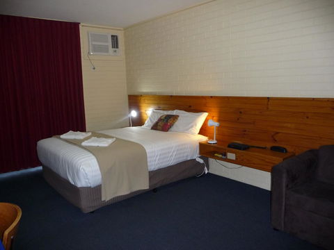 The Wine Vine Hotel - Accommodation Daintree 5