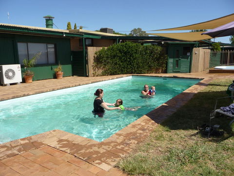 The Wine Vine Hotel - Accommodation Daintree 11