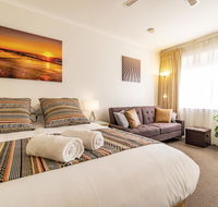 Ocean Sunset Glenelg Central Studios - Accommodation Daintree