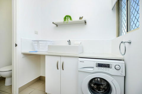 Blue Zone - Aldinga Beach - Accommodation Daintree 7