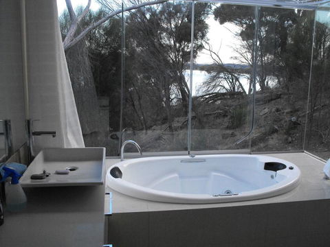 Saar River House - Accommodation Daintree 18
