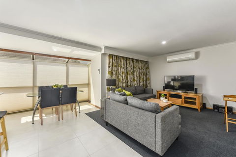 City Four Apartment - Accommodation Daintree 2