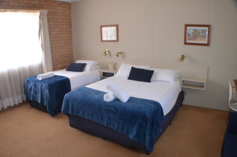 Deer Park Motor Inn Armidale - Accommodation Daintree 2
