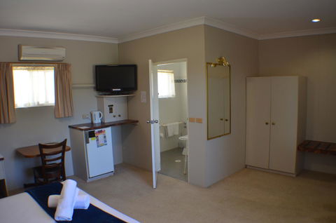 Deer Park Motor Inn Armidale - Accommodation Daintree 34