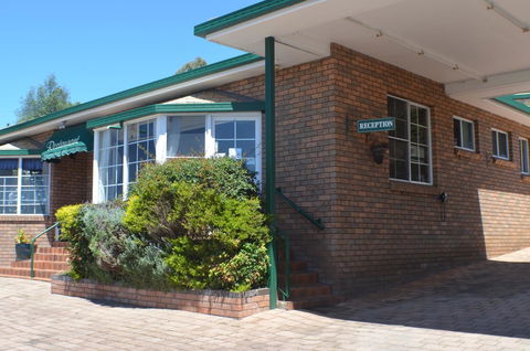 Deer Park Motor Inn Armidale - Accommodation Daintree 24