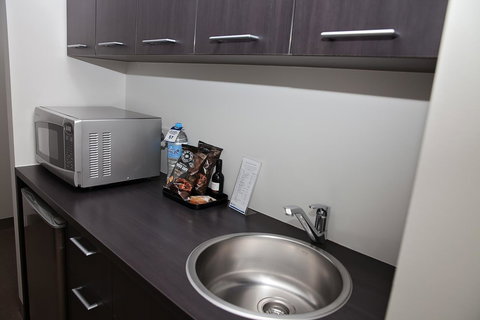 Mawson Lakes Hotel - Accommodation Daintree 32