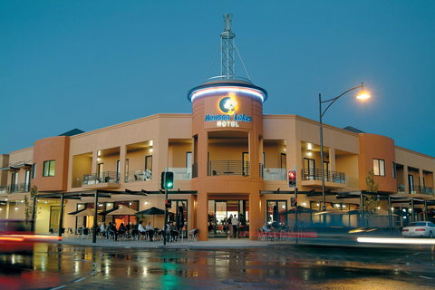 Mawson Lakes Hotel - Accommodation Daintree 8