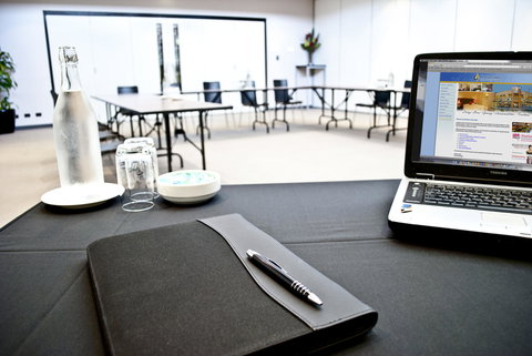 Mawson Lakes Hotel - Accommodation Daintree 6