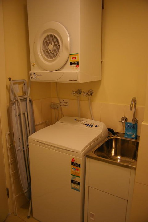 Mawson Lakes Hotel - Accommodation Daintree 30