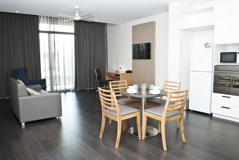 Mawson Lakes Hotel - Accommodation Daintree 10