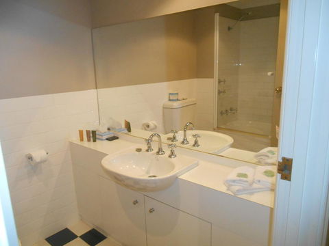St Francis Winery - Accommodation Daintree 10
