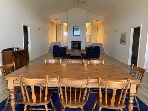 Emu Bay Lodge - Accommodation Daintree 3