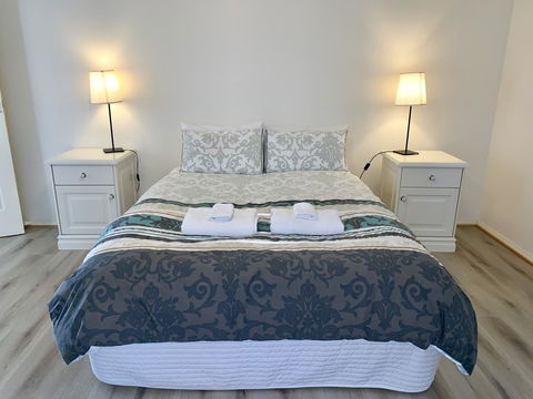 Emu Bay Lodge - Accommodation Daintree 9