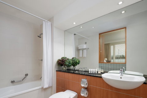 Rydges Newcastle - Accommodation Daintree 20