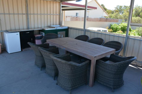 Augusta Courtyard Motel - Accommodation Daintree 10