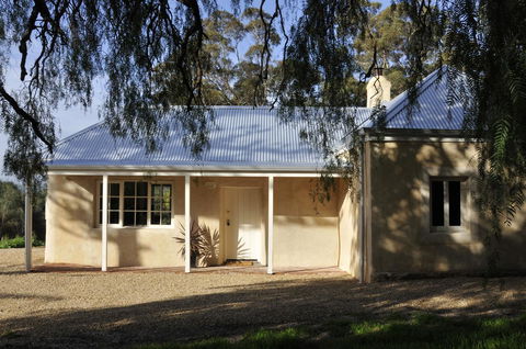 Peppermint Farm Cottage - Accommodation Daintree 9