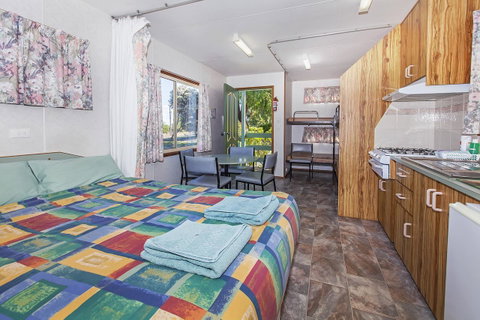 Echo Holiday Parks - Naracoorte - Accommodation Daintree 0