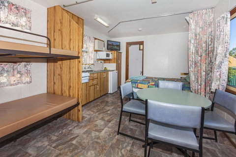 Echo Holiday Parks - Naracoorte - Accommodation Daintree 10