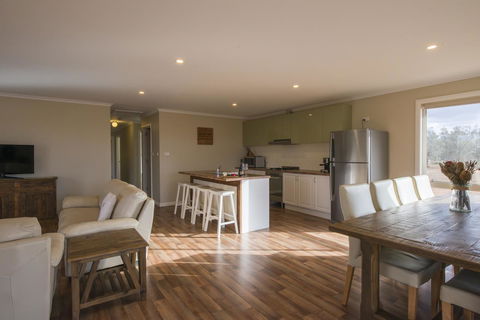 Flinders Bush Retreats - Accommodation Daintree 24
