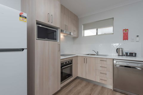 Jurien Bay Motel Apartments - Accommodation Daintree 16