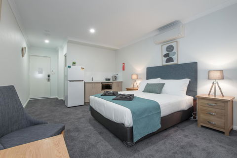 Jurien Bay Motel Apartments - Accommodation Daintree 9