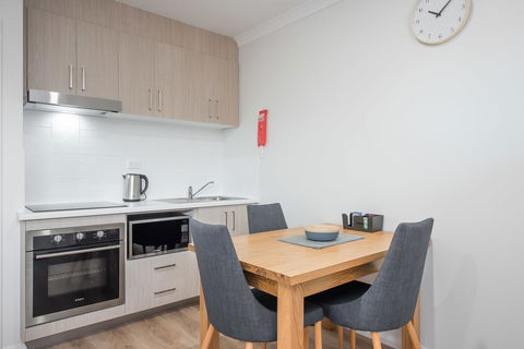 Jurien Bay Motel Apartments - Accommodation Daintree 12