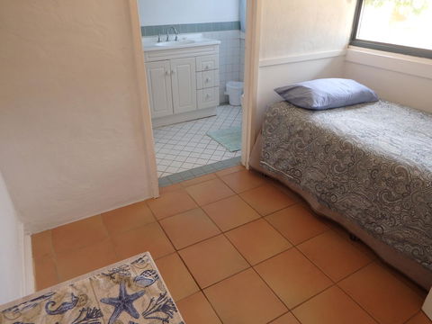 Lazy Lobster Holiday Units & Chalets - Accommodation Daintree 12