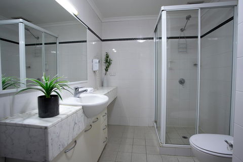 Perth Short Stays - Accommodation Daintree 7