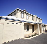 Palm Beach Manor - Accommodation Daintree