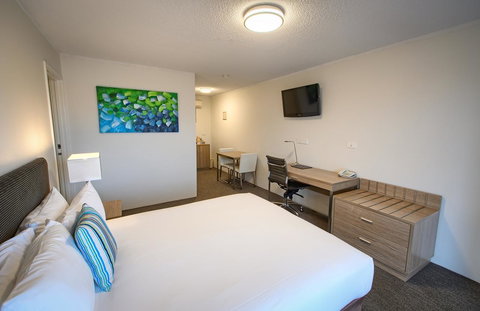 Albany Motel & Apartments - Accommodation Daintree 2