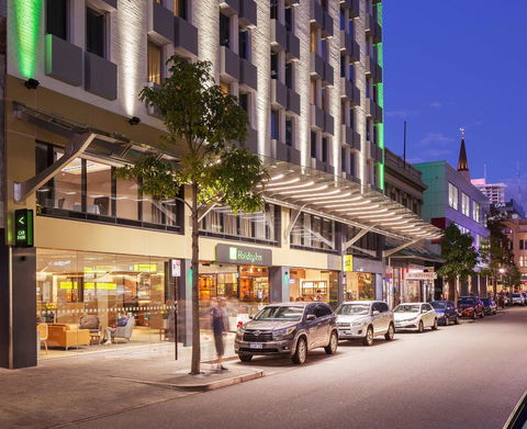 Holiday Inn Perth City Centre, An IHG Hotel - Accommodation Daintree 10
