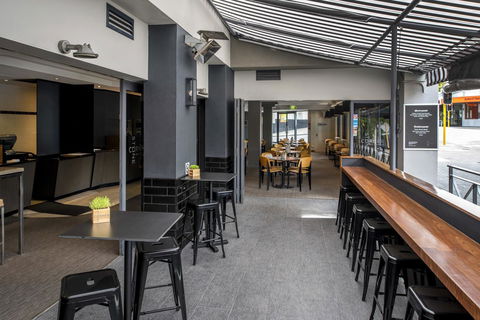 Mantra On Hay Perth - Accommodation Daintree 10
