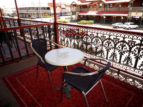 The Palace Hotel Kalgoorlie - Accommodation Daintree 6