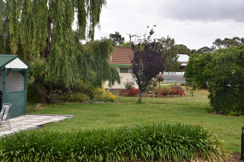 Mount Barker Valley Views Motel & Chalets, Western Australia - Accommodation Daintree 25