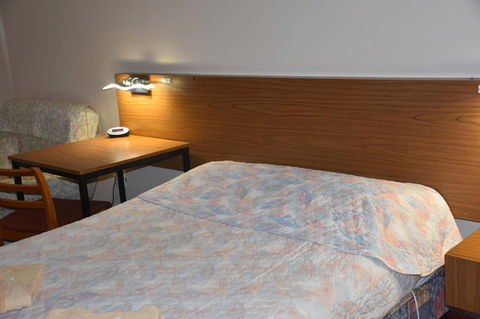 Mount Barker Valley Views Motel & Chalets, Western Australia - Accommodation Daintree 43