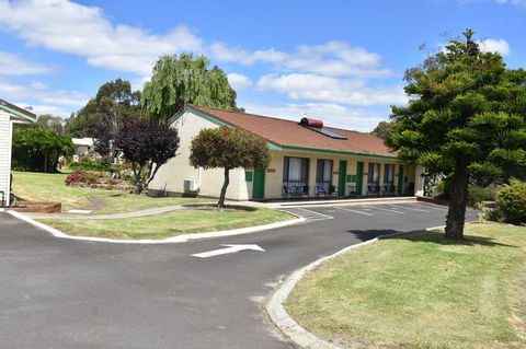 Mount Barker Valley Views Motel & Chalets, Western Australia - Accommodation Daintree 11