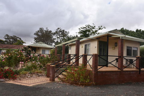 Mount Barker Valley Views Motel & Chalets, Western Australia - Accommodation Daintree 30