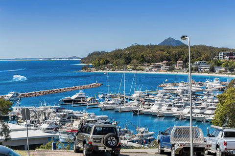 Laman Lodge, Unit 2, 15 Laman Street - Accommodation Daintree 15