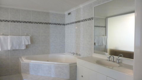 Darling Harbor Apartment - Accommodation Daintree 3