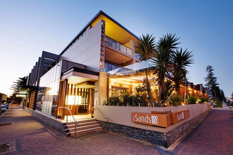 Narrabeen Sands Hotel By Nightcap Plus - Accommodation Daintree 4