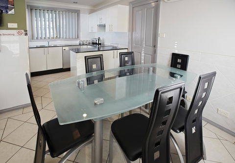 Jesmond Executive Villas - Accommodation Daintree 36