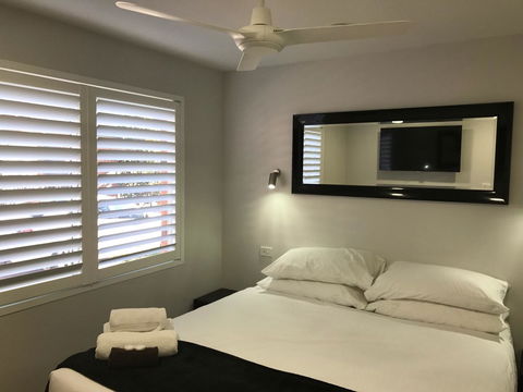 Jesmond Executive Villas - Accommodation Daintree 8