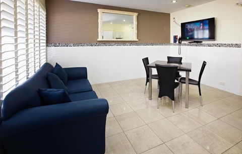 Jesmond Executive Villas - Accommodation Daintree 20