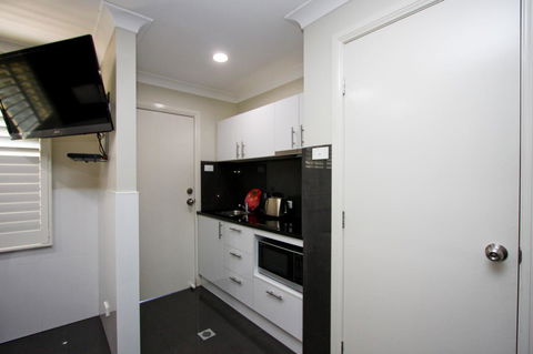 Jesmond Executive Villas - Accommodation Daintree 39