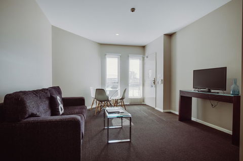 Crossroads Hotel - Accommodation Daintree 9
