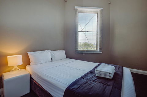 Crossroads Hotel - Accommodation Daintree 3