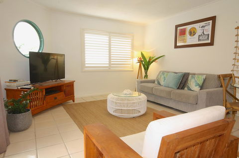 Cossies By The Sea - Accommodation Daintree 7