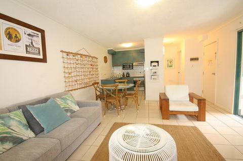 Cossies By The Sea - Accommodation Daintree 3