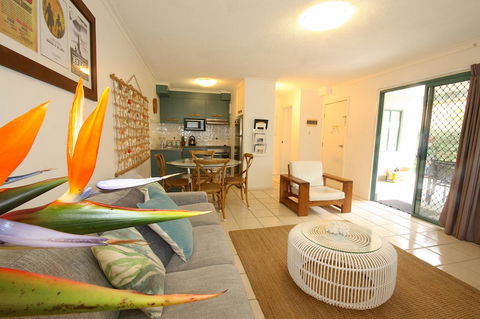 Cossies By The Sea - Accommodation Daintree 4