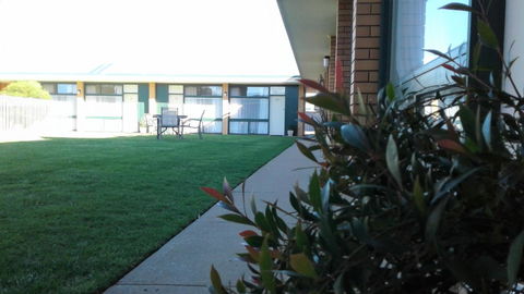 Junee Motor Inn - Accommodation Daintree 9